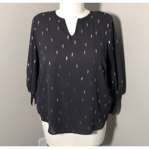 Size 1x, Navy and Silver Blouse